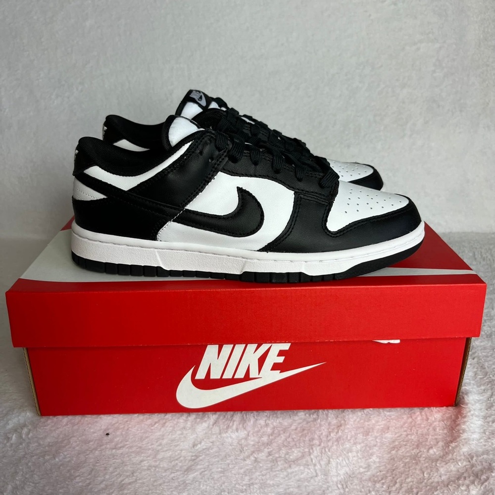 Nike Dunk Low Panda size 7